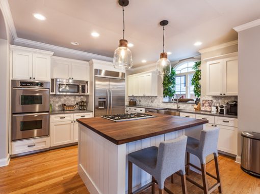 Kitchen Cabinet Refinishing and Refacing in Clarendon Hills, Illinois