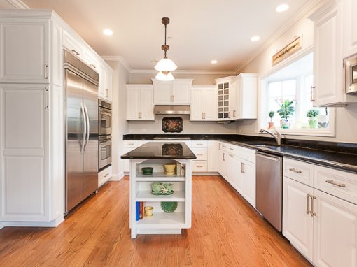 Kitchen Cabinet Refinishing in Clarendon Hills, Illinois