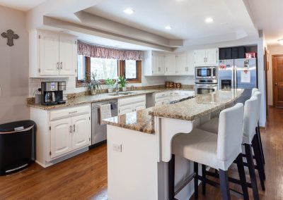 oak kitchen cabinet refinish refinishing white oak cabinet naperville illinois subway tile cabinet painting