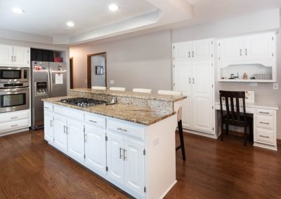 oak kitchen cabinet refinish refinishing white oak cabinet naperville illinois subway tile cabinet painting