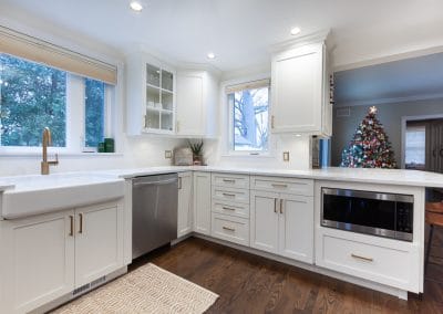 kitchen refinish reface quartz countertop cabinet painting shaker style white dove, benjamin moore brass backsplash