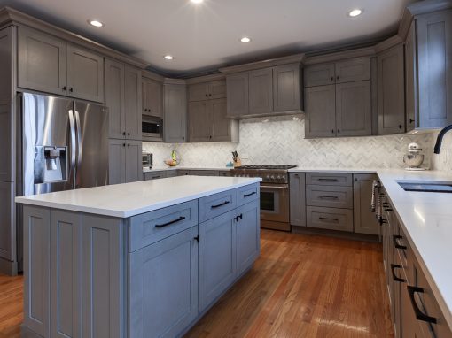 Full Overlay Kitchen Cabinets in Downers Grove, Illinois